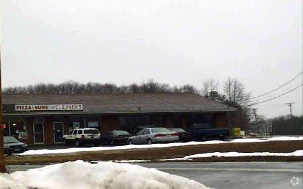 More Photos Of 441 Millstone Rd, Clarksburg Freestanding For Lease