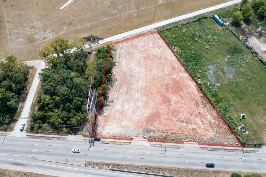 More Photos Of 11324 Eastex fwy, Houston Land For Sale