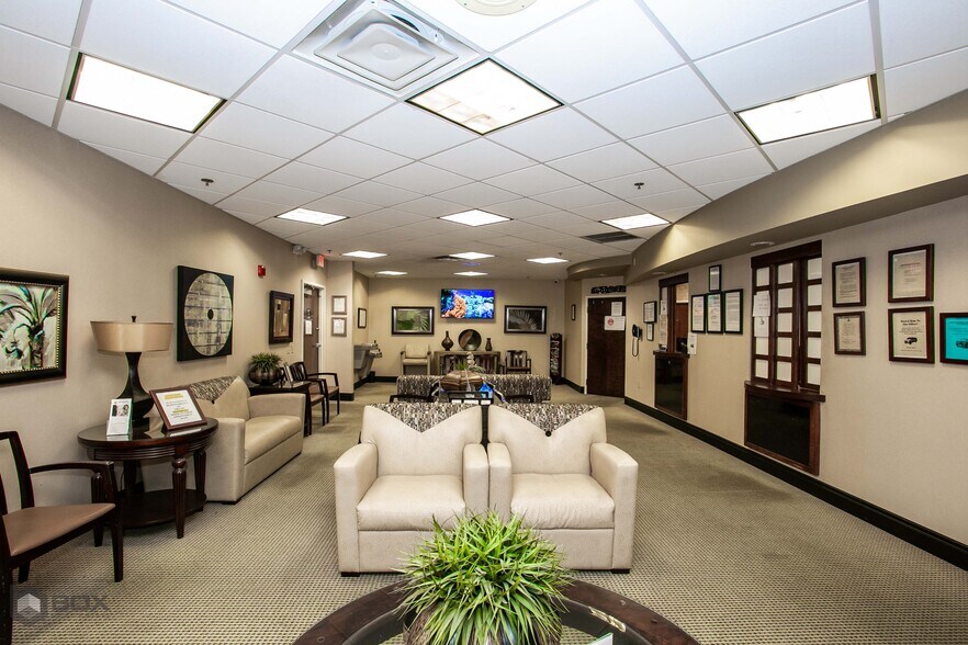 More Photos Of 7171 N University Dr, Tamarac Medical For Sale