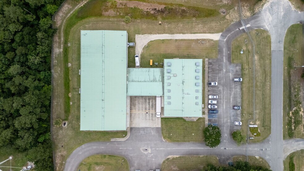 More Photos Of 149 Piper Ln, Georgetown Industrial For Lease