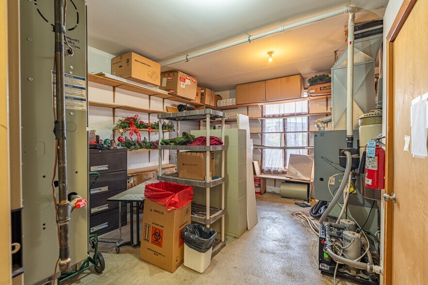 More Photos Of 302 N Hammes Ave, Joliet Medical For Lease