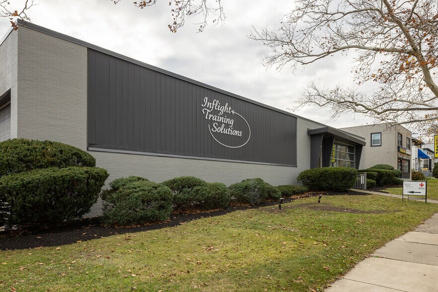 More Photos Of 1928 Union Blvd, Allentown Manufacturing For Lease