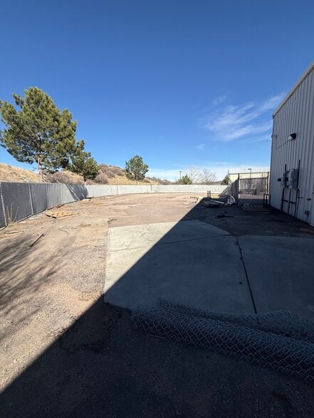 More Photos Of 3450 Fillmore Ridge Hts, Colorado Springs Warehouse For Lease