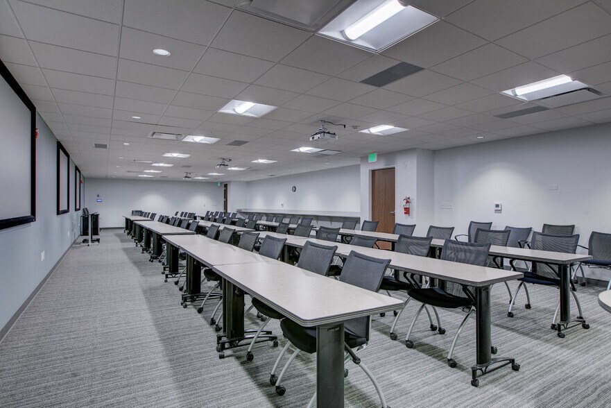 More Photos Of 555 Zang St, Lakewood Office For Sale