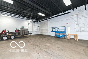 More Photos Of 2401 S Monroe St, Muncie Manufacturing For Sale