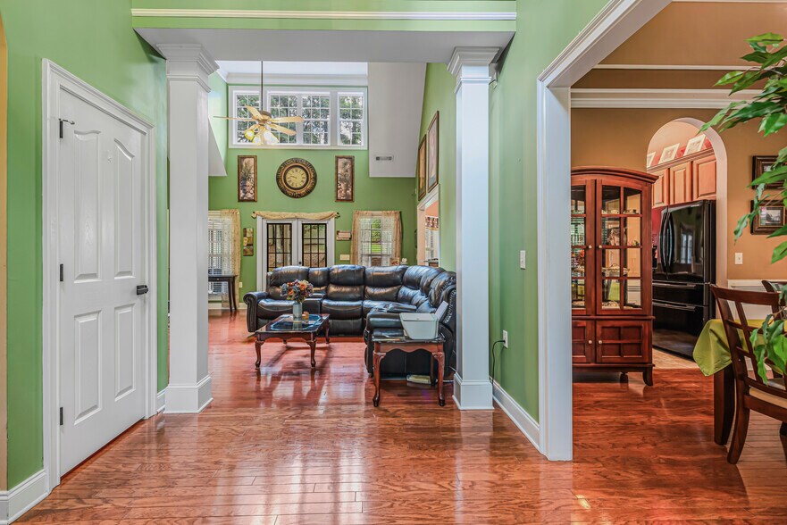 More Photos Of 170 St Gabriel Way, Fayetteville Light Manufacturing For Sale