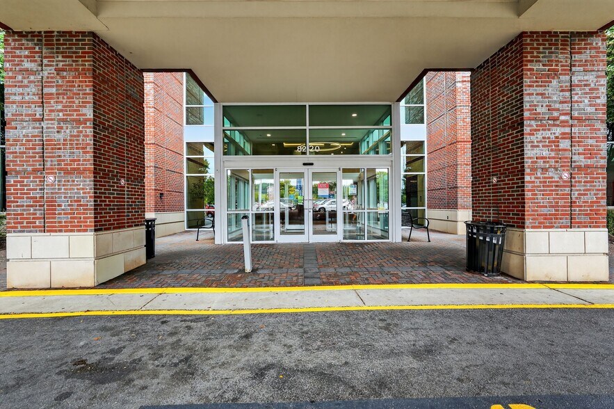 More Photos Of 8220 Meadowbridge Rd, Mechanicsville Medical For Lease