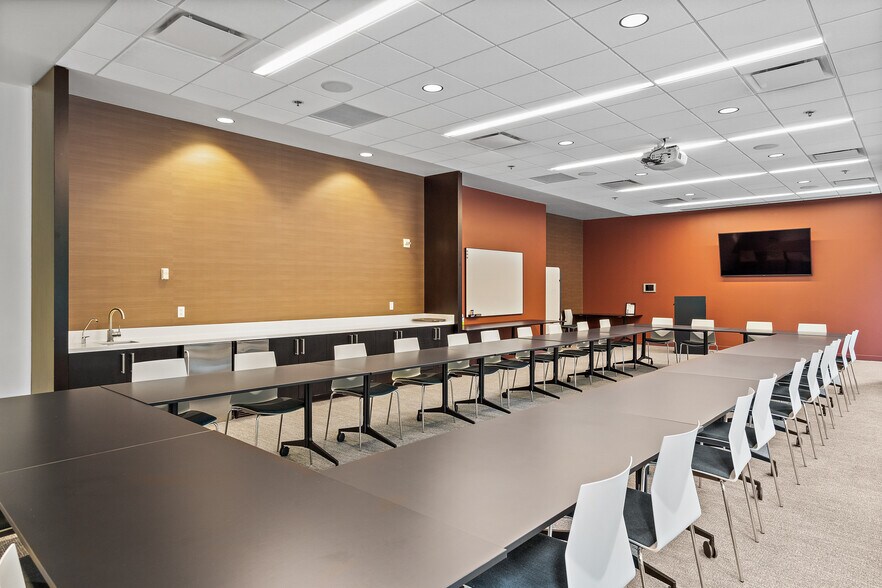 More Photos Of 705 5th Ave S, Seattle Office For Lease