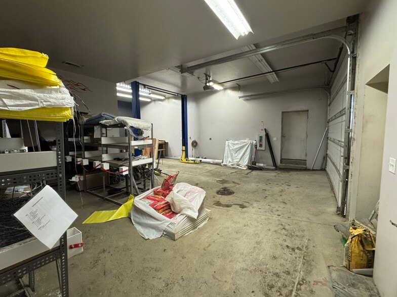 More Photos Of 771 Moon St, Akron Warehouse For Sale