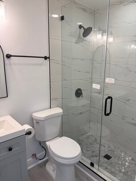 More Photos Of 1030 Burgundy St, New Orleans Apartments For Sale