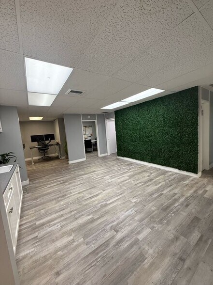 More Photos Of 1920 E Katella Ave, Orange Medical For Lease