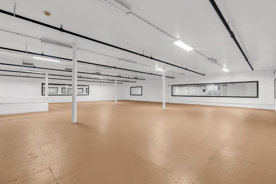 More Photos Of 1 American Legion Dr, Keyport General Retail For Lease