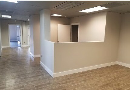 More Photos Of 2560 Huntington Ave, Alexandria Office For Lease