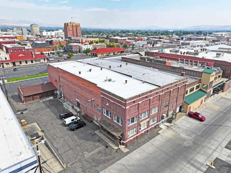 More Photos Of 31 N 1st Ave, Yakima General Retail For Sale