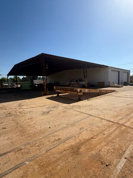 More Photos Of 905-945 N Market St, Shreveport Industrial For Sale