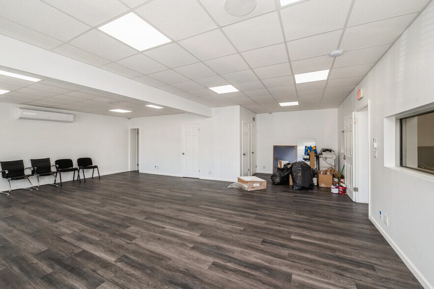 More Photos Of 2846 Sunrise Hwy, Bellmore General Retail For Sale