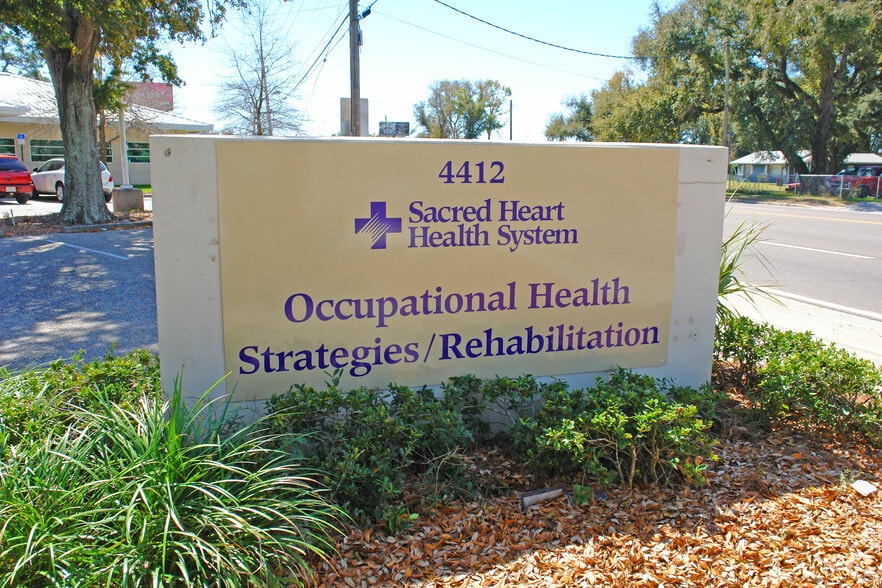More Photos Of 4412 Davis Hwy, Pensacola Medical For Lease