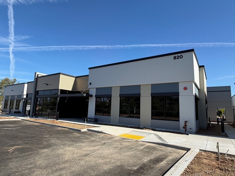 More Photos Of 810 Patriot Dr, Moorpark Medical For Sale