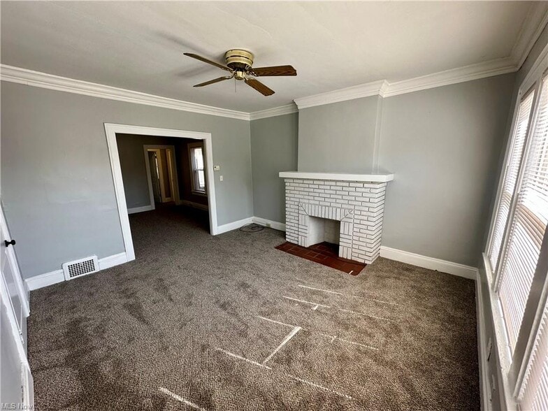 More Photos Of 17020 Madison Ave, Lakewood Flex For Sale