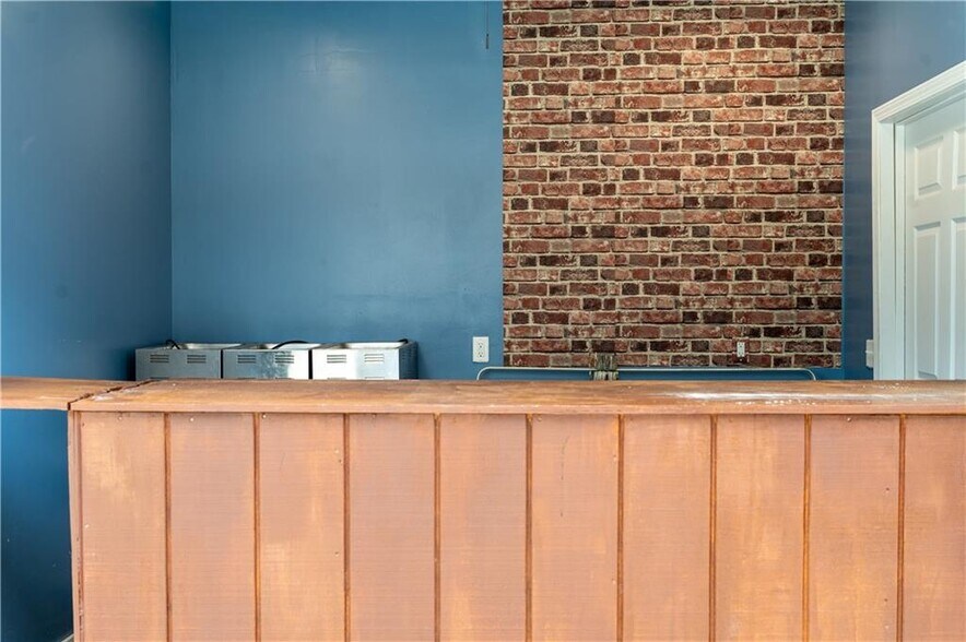 More Photos Of 3300 Norwich St, Brunswick Restaurant For Sale