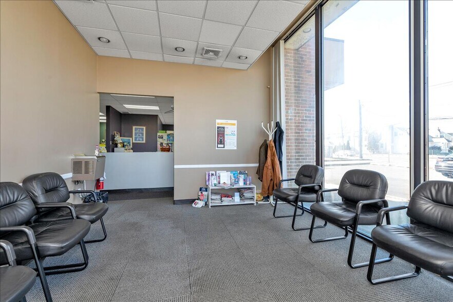 More Photos Of 1620 Front St, East Meadow Medical For Lease