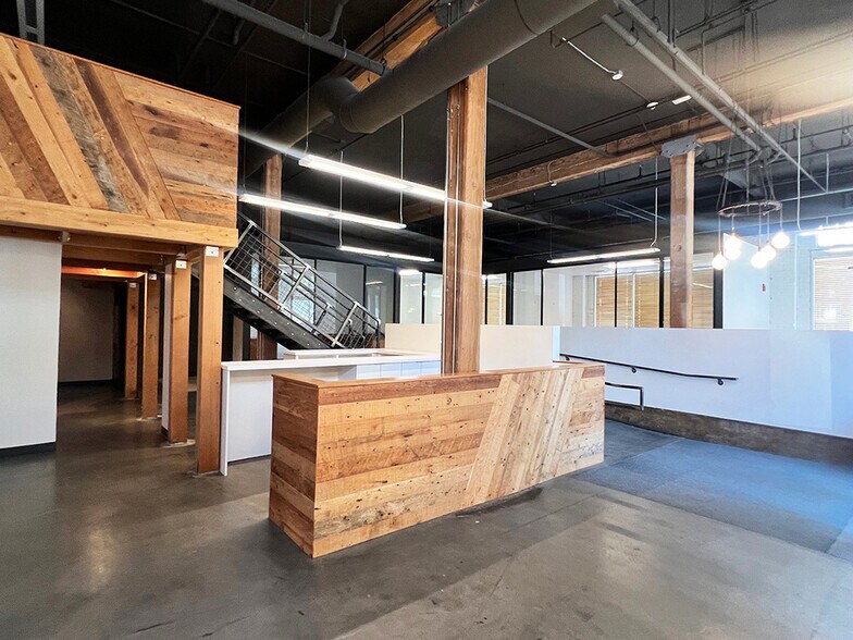 More Photos Of 555 NW Park Ave, Portland Apartments For Lease