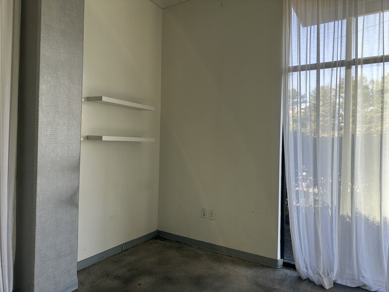 More Photos Of 901 Abernathy Rd, Sandy Springs Apartments For Sale