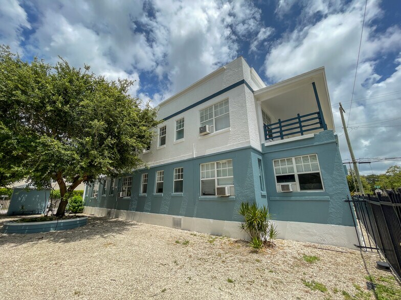 More Photos Of 36 NE 65th St, Miami Apartments For Sale
