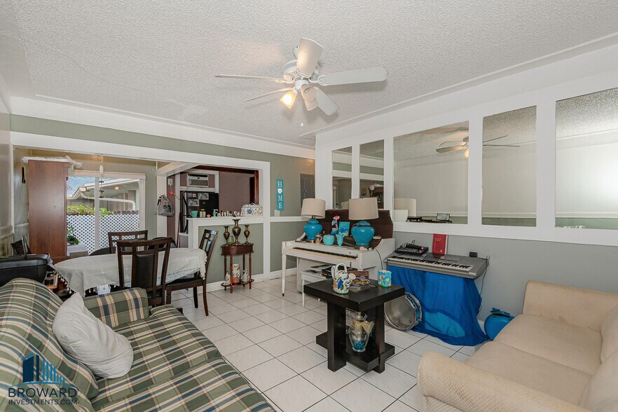 More Photos Of 255 SW 15th St, Dania Beach Apartments For Sale