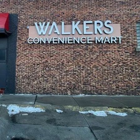 More Photos Of 3932 N 16th St, Omaha Storefront For Sale