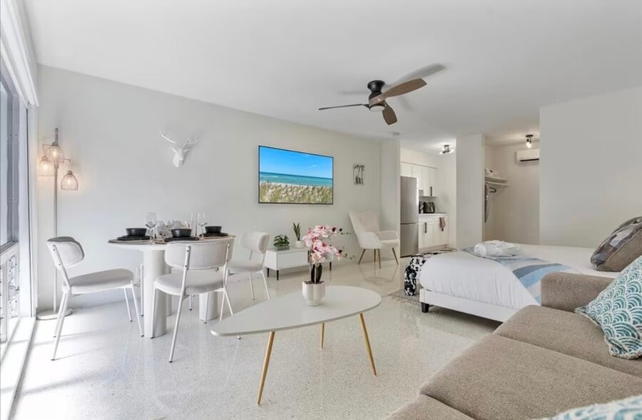 More Photos Of 333 Palm St, Hollywood Apartments For Sale