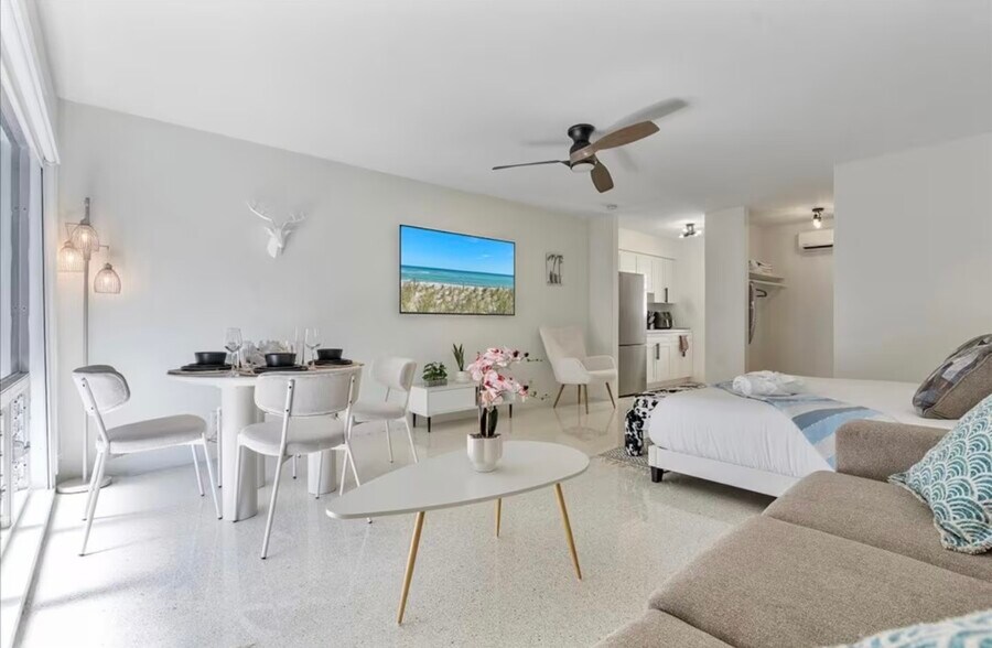 More Photos Of 333 Palm St, Hollywood Apartments For Sale