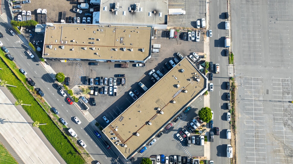 More Photos Of 3770 Hancock St, San Diego Unknown For Lease