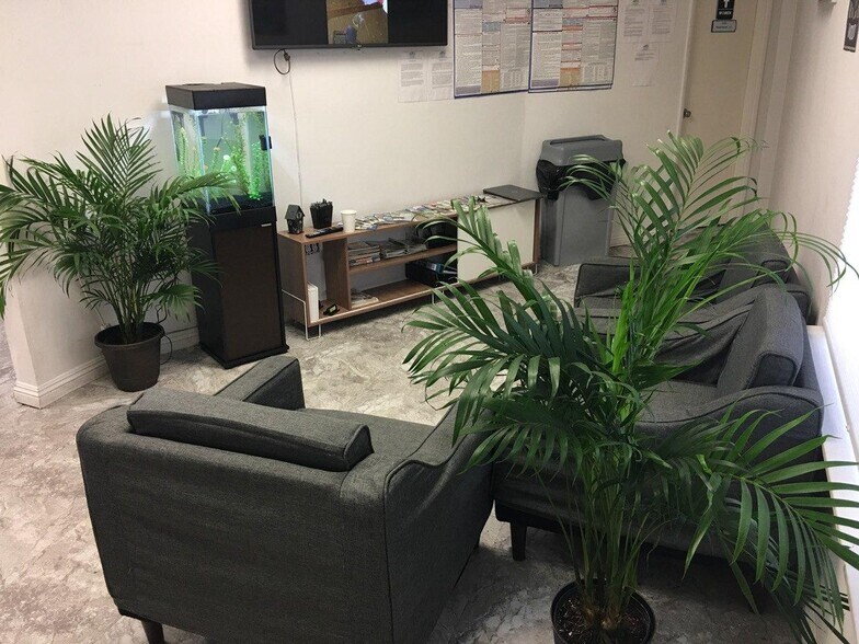 More Photos Of 7509 N San Fernando Rd, Burbank Land For Lease