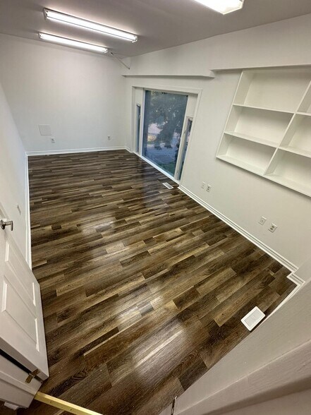 More Photos Of 42 Antares Dr, Ottawa Showroom For Lease