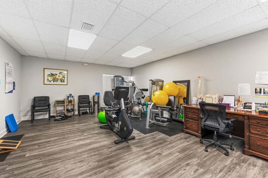 More Photos Of 3417 Tamiami Trl, Port Charlotte Medical For Sale