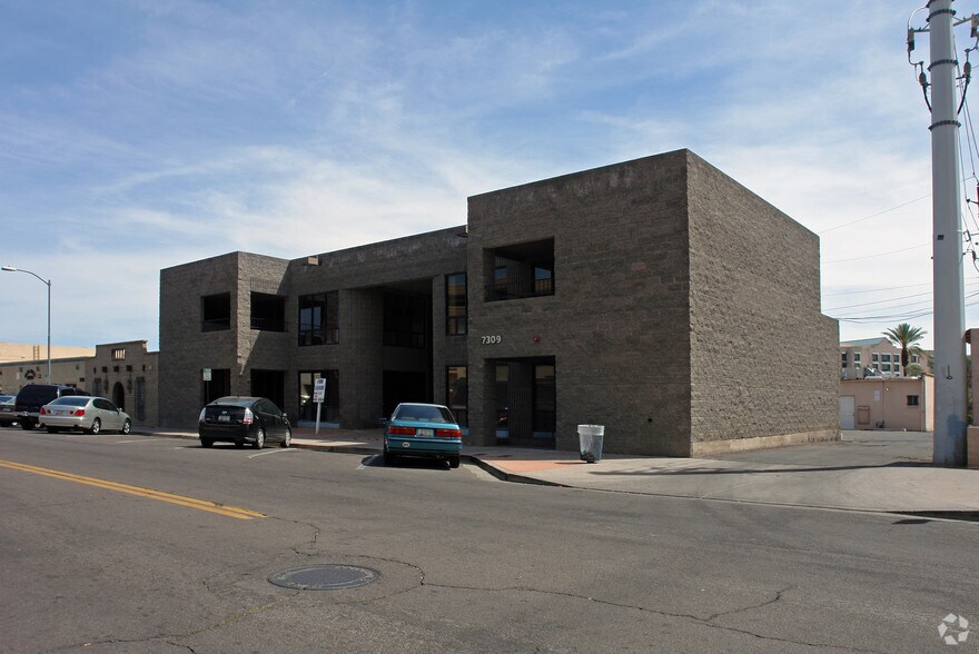 More Photos Of 7309 E Stetson Dr, Scottsdale Office For Lease