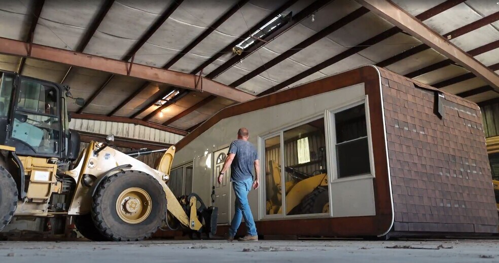 More Photos Of 364 E Old IL 250, Noble Industrial For Sale