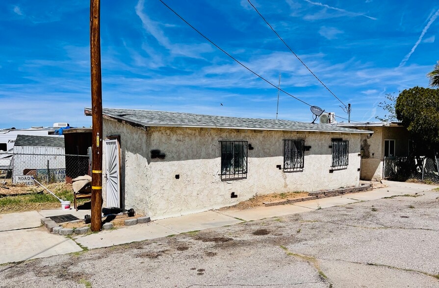 More Photos Of 12036 Bartlett Ave, Adelanto Office Residential For Sale