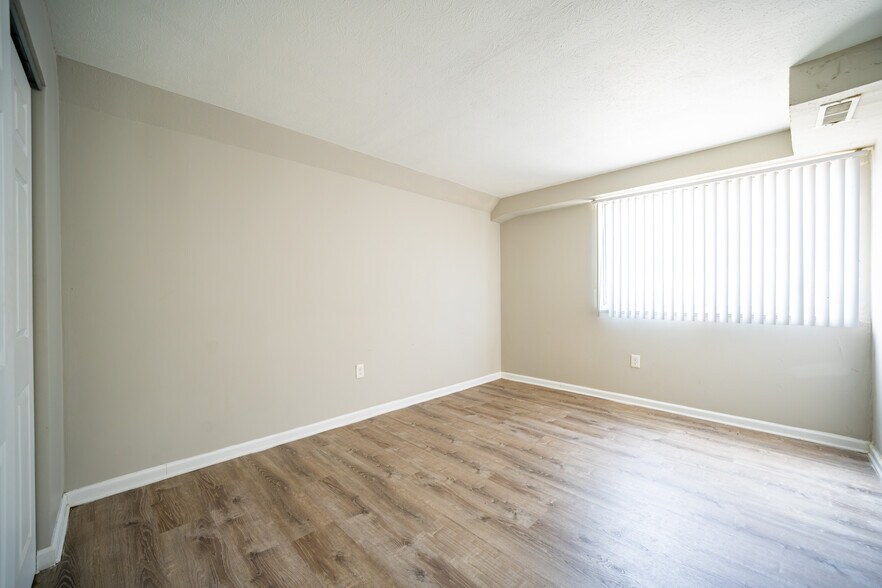 More Photos Of 30901 Lake Shore Blvd, Willowick Multifamily For Sale