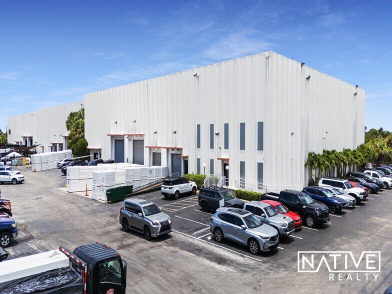 More Photos Of 1500-1600 NE 12th Ter, Fort Lauderdale Warehouse For Lease