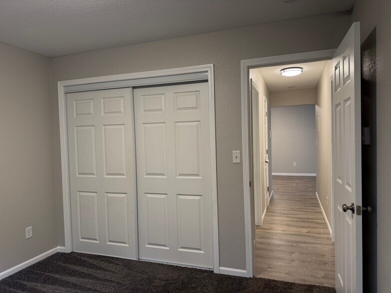 More Photos Of 105 Park St E, South Saint Paul Apartments For Sale