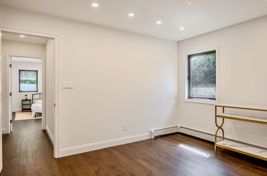 More Photos Of 776 Hempstead Ave, West Hempstead Specialty For Sale