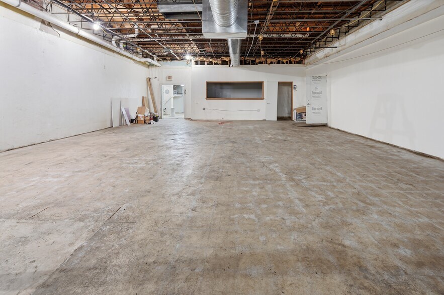 More Photos Of 122 S Madison St, Port Clinton Storefront For Sale
