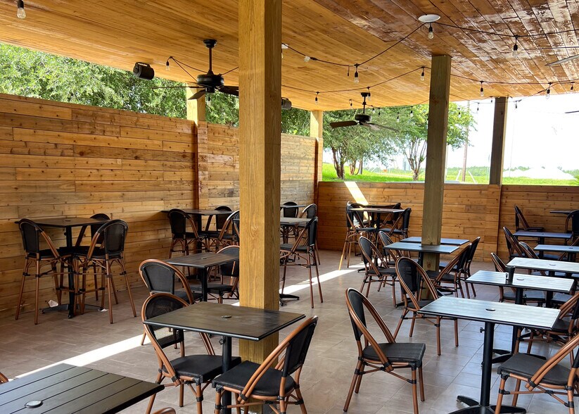More Photos Of 1510 US Highway 59 South Loop, Livingston Hotel For Sale