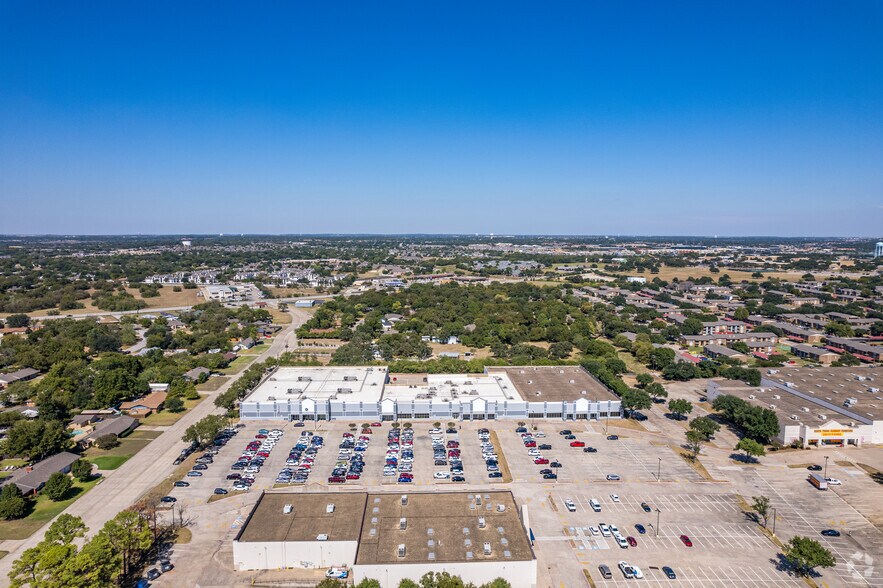 More Photos Of 8555 Airport Fwy, North Richland Hills Office For Sale