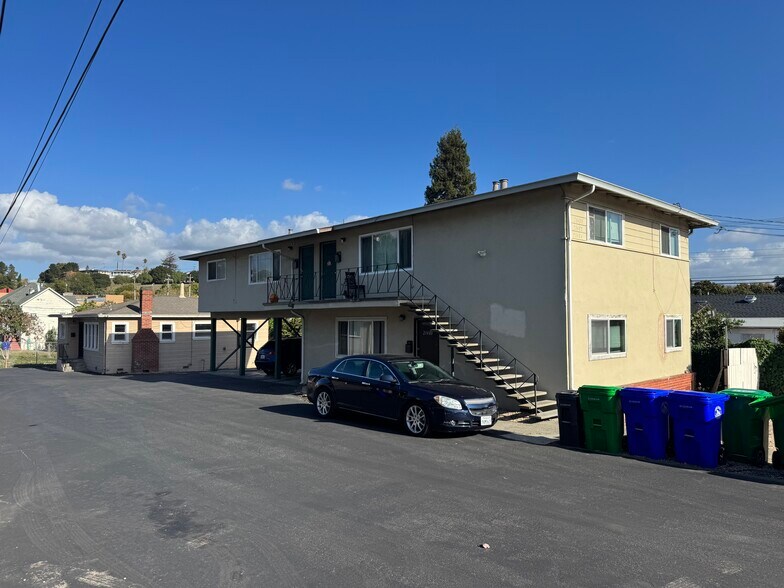 More Photos Of 21462 Ocean View Dr, Hayward Apartments For Sale