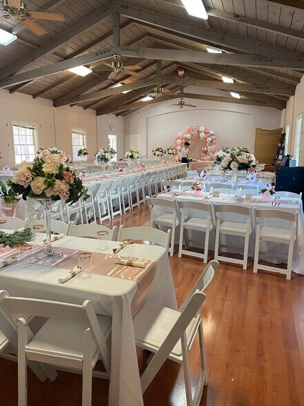 More Photos Of 787 Walnut St, San Carlos Religious Facility For Lease