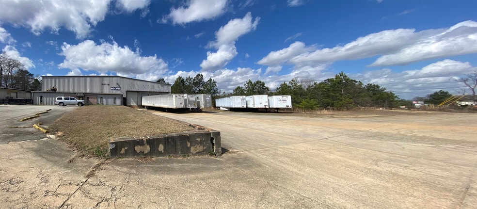 Primary Photo Of 5571 Old Hawkinsville Rd, Macon-Bibb Warehouse For Sale