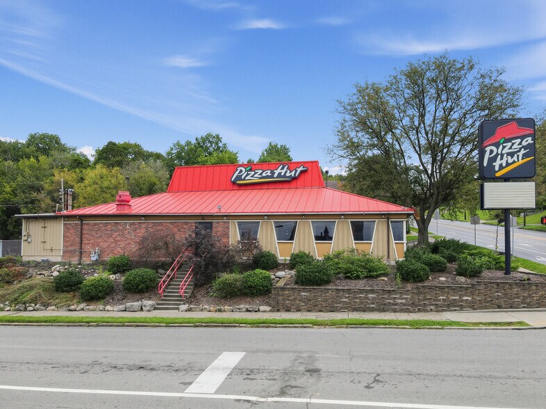 More Photos Of 305 N Jefferson St, New Castle Restaurant For Sale